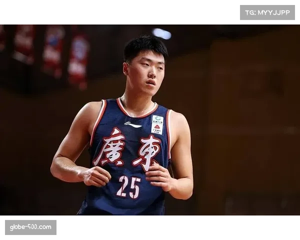 张皓嘉固定四号位收奇效，空间型前锋价值凸显